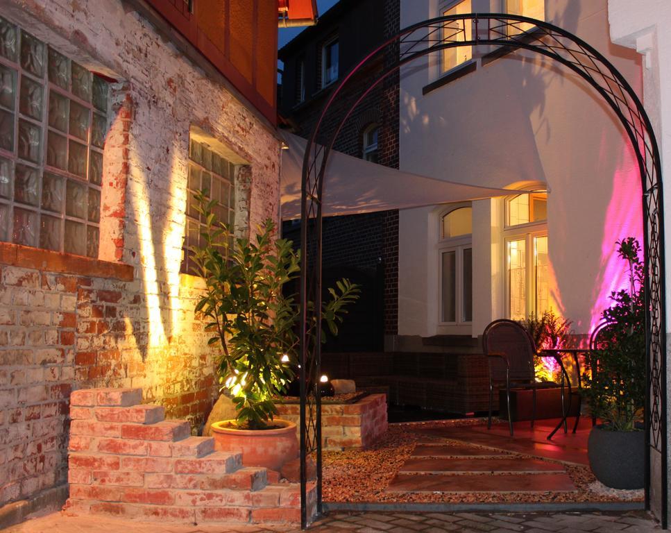Zur Sonne "Gasthaus-Bar-Events" Poppenhausen Bagian luar foto